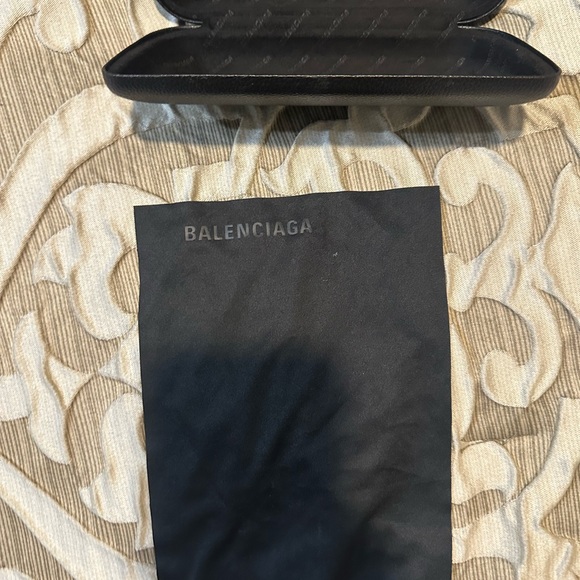 Balenciaga Black Sunglasses with Gold Accents - Picture 7 of 9